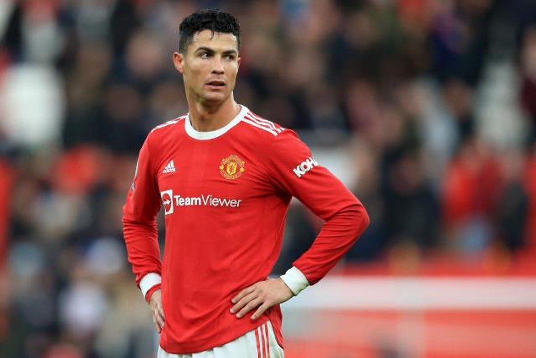 Ronaldo Manchester United'dan ayrıldı mı? Ronaldo'nun sözleşmesi neden feshedildi? Manchester United Cristiano Ronaldo sözleşmesini neden feshetti?