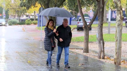 Familiares y amigos acuden a despedirse de Milanés