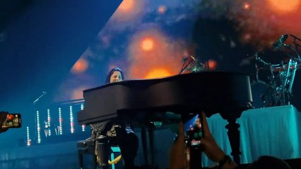 Evanescence - My Immortal - Live London O2 Arena Nov 22