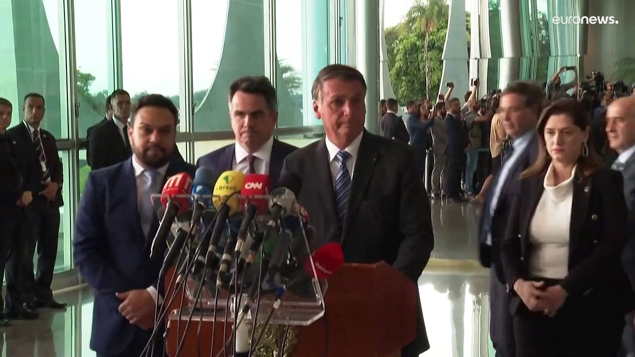 Wahlverlierer Bolsonaro will über die Hälfte der brasilianischen Stimmen annullieren lassen