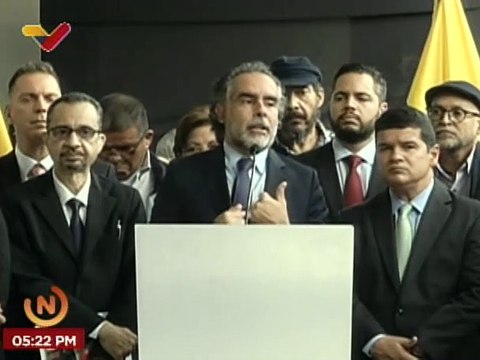 Venezuela - Colombia trabajan en diversas áreas entre ellas restablecimiento de las líneas aéreas