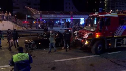 Şişli'de zincirleme trafik kazasında çok sayıda kişi yaralandı (2)
