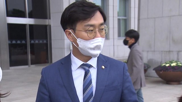 [뉴스라이더] 대통령실이 직접 고발...논란 뒤로 한 채 尹 공식 행보 / YTN