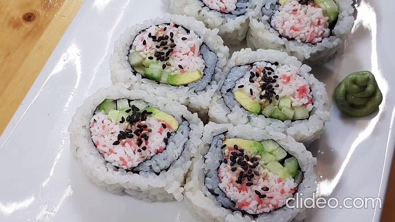 How to make Simple Sushi at Home _ Easy Japanese Sushi Recipe