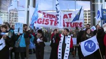 Justice en grève : magistrats, avocats et greffiers mobilisés contre 