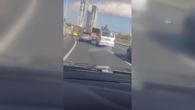 Trafiği tehlikeye düşüren sürücüye 2 bin 215 lira ceza