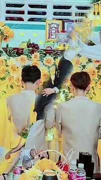 Cặp đôi LGBT yêu 7 năm mới làm đám cưới