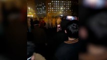 Apple'ın Çin'deki iPhone fabrikasında şiddetli protestolar başladı