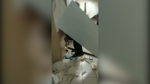 Deprem sonrası Düzce Avni Akyol KYK Erkek Öğrenci Yurdu