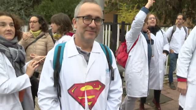 Madrid afronta el tercer día de huelga de Sanidad con un acercamiento importante entre las partes