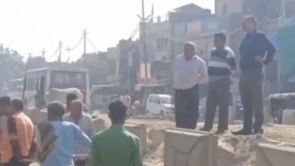 कानपुर देहात: सड़क पर अतिक्रमण की जांच हुई शुरू, नगर पालिका और राजस्व टीम ने किया सर्वे