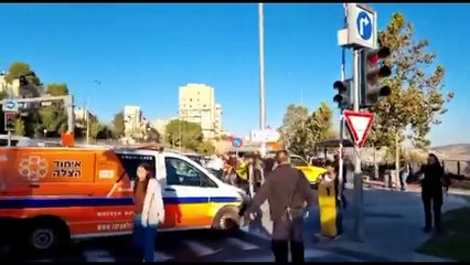 Al menos un muerto y 14 heridos tras la explosión de dos bombas en Jerusalén