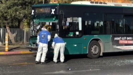 Ordigni a fermate del bus a Gerusalemme: un morto e molti feriti