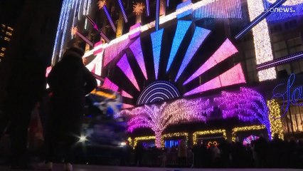 Lezárták a Fifth Avenue-t, amíg Elton John elénekelt egy dalt