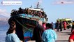 شاهد: اليونان تنقذ مئات المهاجرين على مركب صيد جرفتها المياه قبالة جزيرة كريت