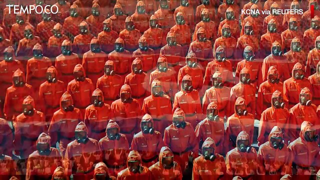 Unik, Pasukan Militer Korea Utara Pakai Hazmat saat Parade Hari Kemerdekaan