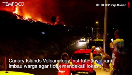 Скачать видео: Gunung Berapi Cumbre Vieja di di La Palma Spanyol Meletus