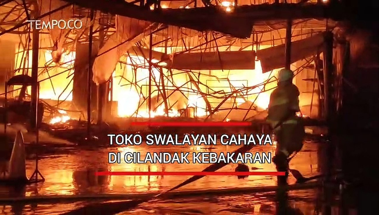 Toko Swalayan Cahaya di Cilandak Kebakaran