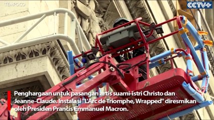 Arc de Triomphe Paris Dibungkus Instalasi Seni Anumerta