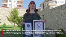 Pecahkan Rekor Keduanya, Wanita Turki Ini Jadi Wanita Tertinggi di Dunia