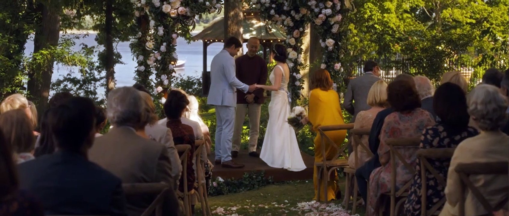 Après le mariage Bande-annonce (UK)