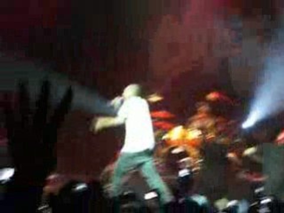 Wall To Wall - Chris Brown Zenith 16.03