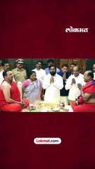 शिंदेंनी असं घेतलं साई बाबांचं दर्शन