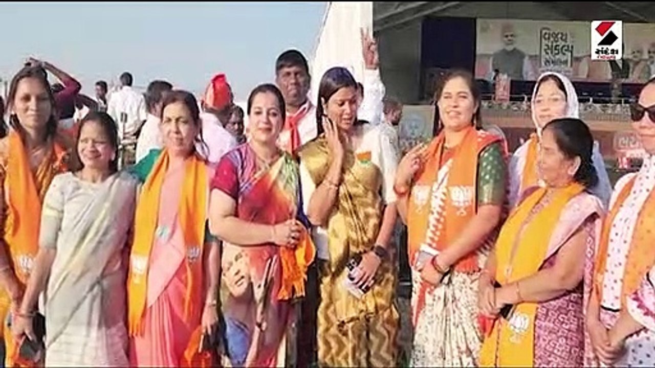 દાહોદમાં PM મોદીની સભામાં મહિલા આકર્ષણનું કેન્દ...