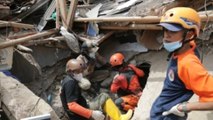 Unos 100 niños entre las 271 víctimas mortales del terremoto de Indonesia