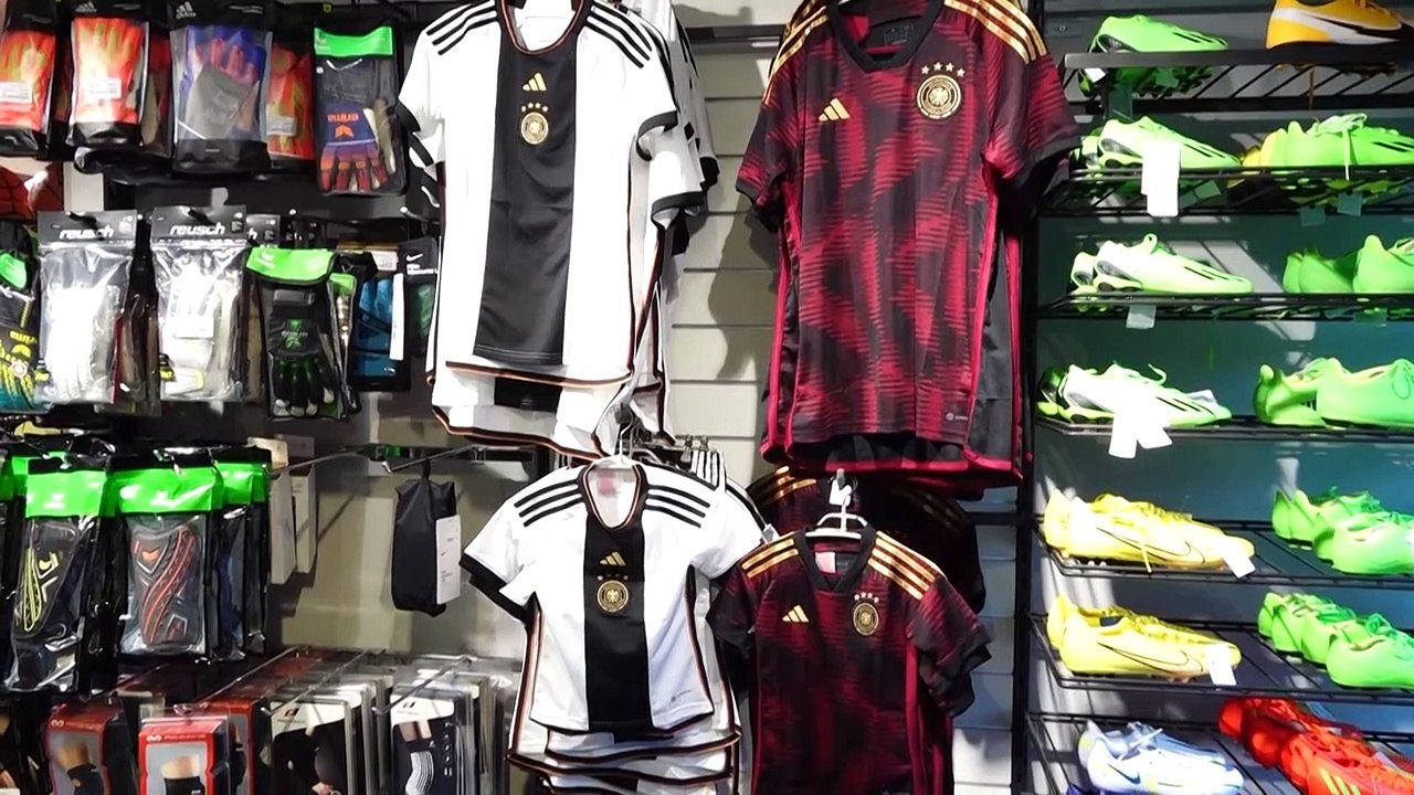 Deutsche WM-Trikots als Ladenhüter