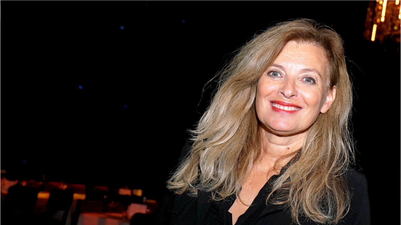 GALA VIDEO - Valérie Trierweiler bouleversée par la mort de son filleul : “Il y a un an, Maxence nous quittait…”