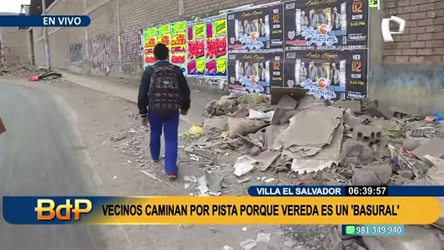 VES: vecinos obligados a transitar por pista debido a que vereda está llena de basura y desmonte