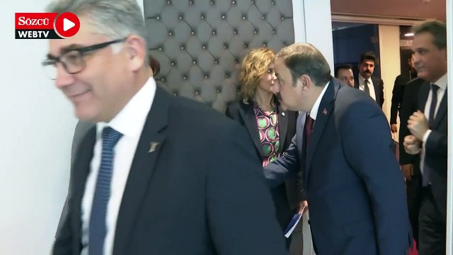 Akşener, Alevi kurumlarıyla görüştü