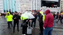 Taksim Meydanı’nda Kırgız turist bavulunu unuttu, polis alarma geçti