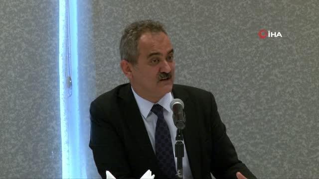 Milli Eğitim Bakanı Özer'den emekli öğretmenlere ziyaret