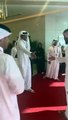 أمير قطر يمازح وزير الرياضة بعد الفوز التاريخي على الأرجنتين: كيف يوم أمس (فيديو)