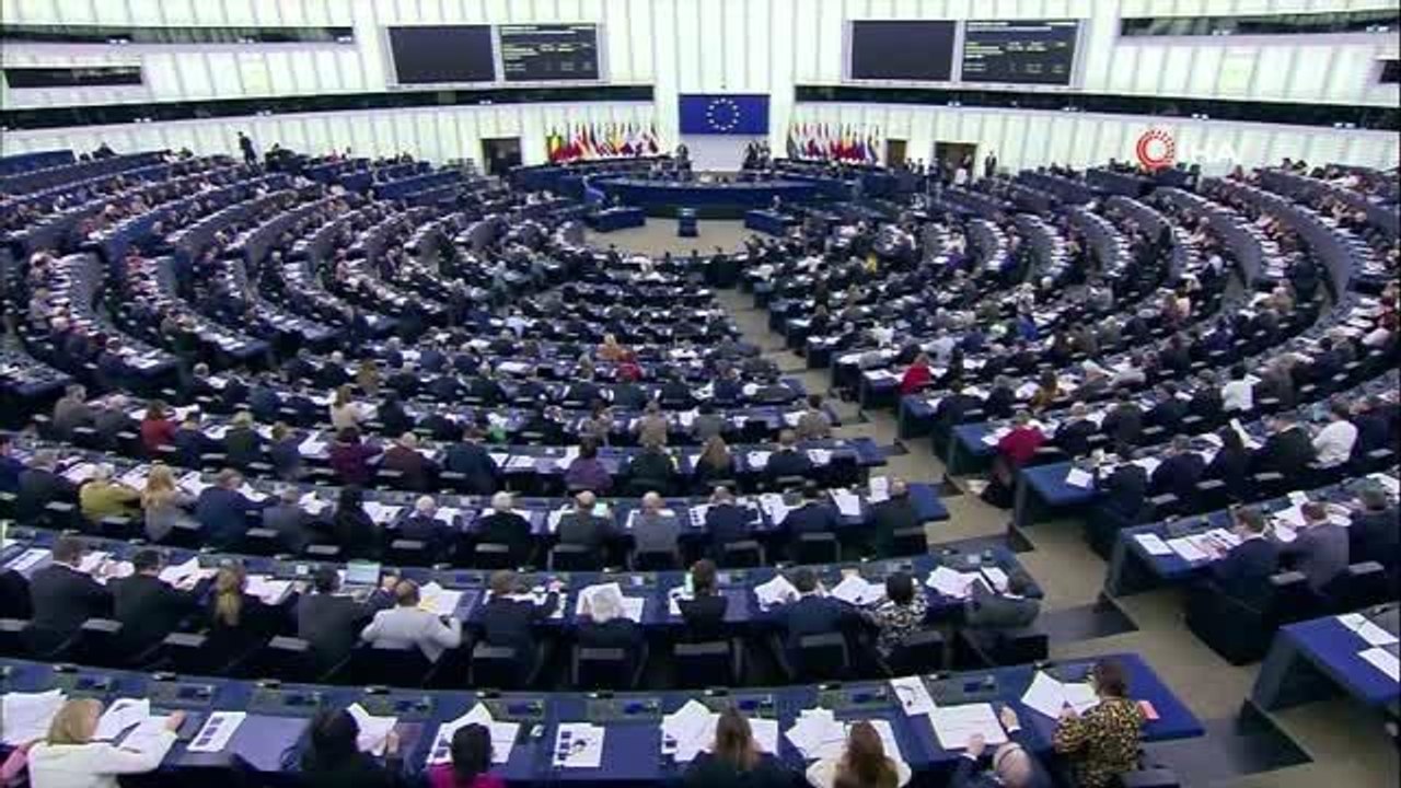 Avrupa Parlamentosu, Rusya'yı "terör destekçisi ülke" ilan etti