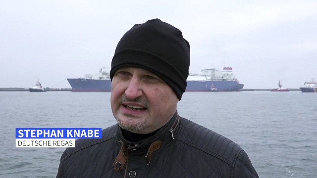 Premiere in Deutschland: Spezialschiff für Flüssiggas in Sassnitz angekommen