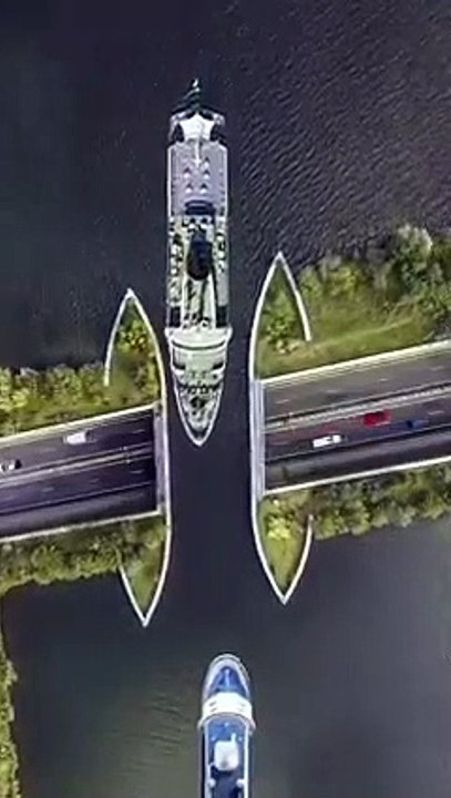 Bridge open up
