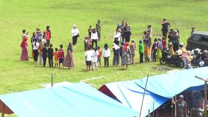 Endonezya'da gönüllüler, çocuklara deprem sonrası psikolojik destek sağladı