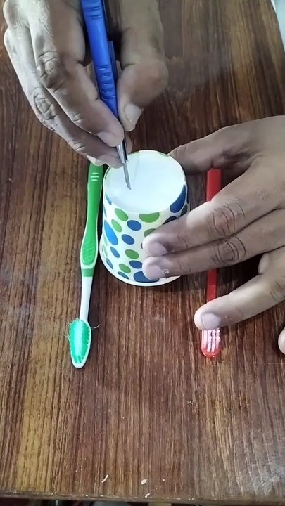 hack toothbrush stand.