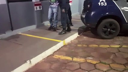 Suspeito de tentar bater na mãe é detido