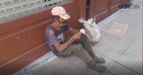 Viviendo en la miseria extrema. Angel Cuza desde La Habana.