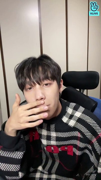 2021.01.07 [Hyunjun 현준]  A new feeling on Thursday as the week comes to an end..  한 주가 끝나가는 목요일 새로운 느낌..
