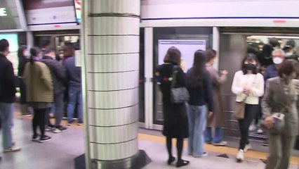 서울 지하철 노조 준법투쟁...출근길 운행 차질 없어 / YTN