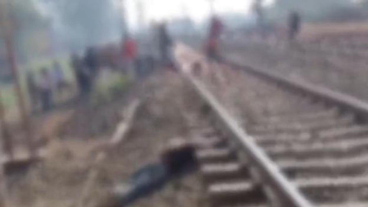 अशोकनगर: 29 वर्षीय युवक ने ट्रेन के सामने किया...