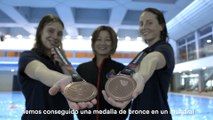 Alisa Ozhogina de Natación Artística corrige su visión con Lentes ICL