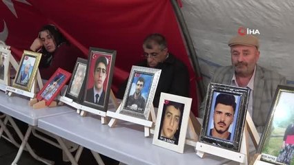 Kızının elinden kalem alıp silah verdiler...Evladının Öğretmenler Günü'nü kutlayamayan anne yürekleri dağladı