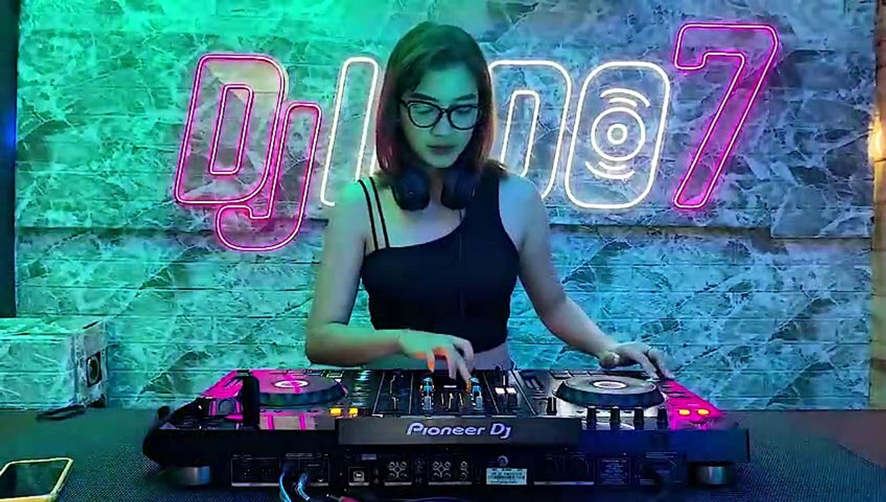 DJ GOYANG PARGOY  DJ BEE  BREAKBEAT REMIX 2022