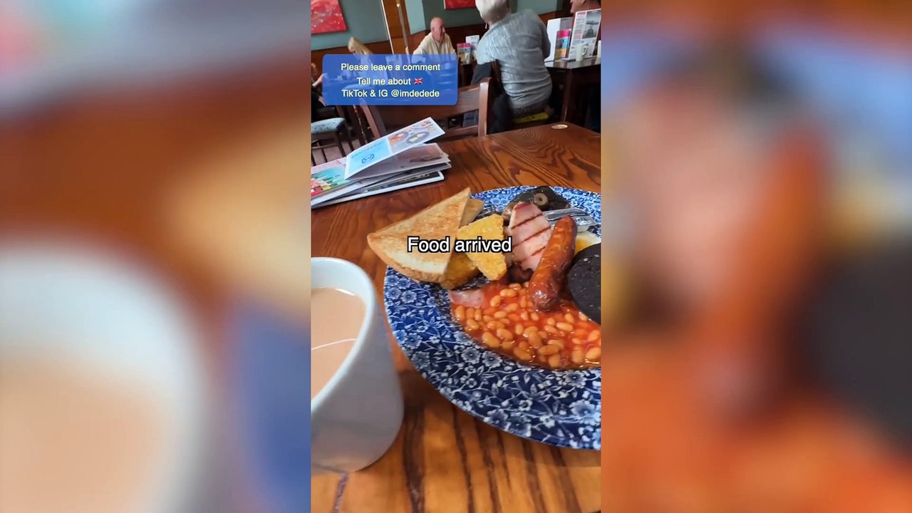 Japanese vlogger reviews Wetherspoons full English fry-up and raves ...
